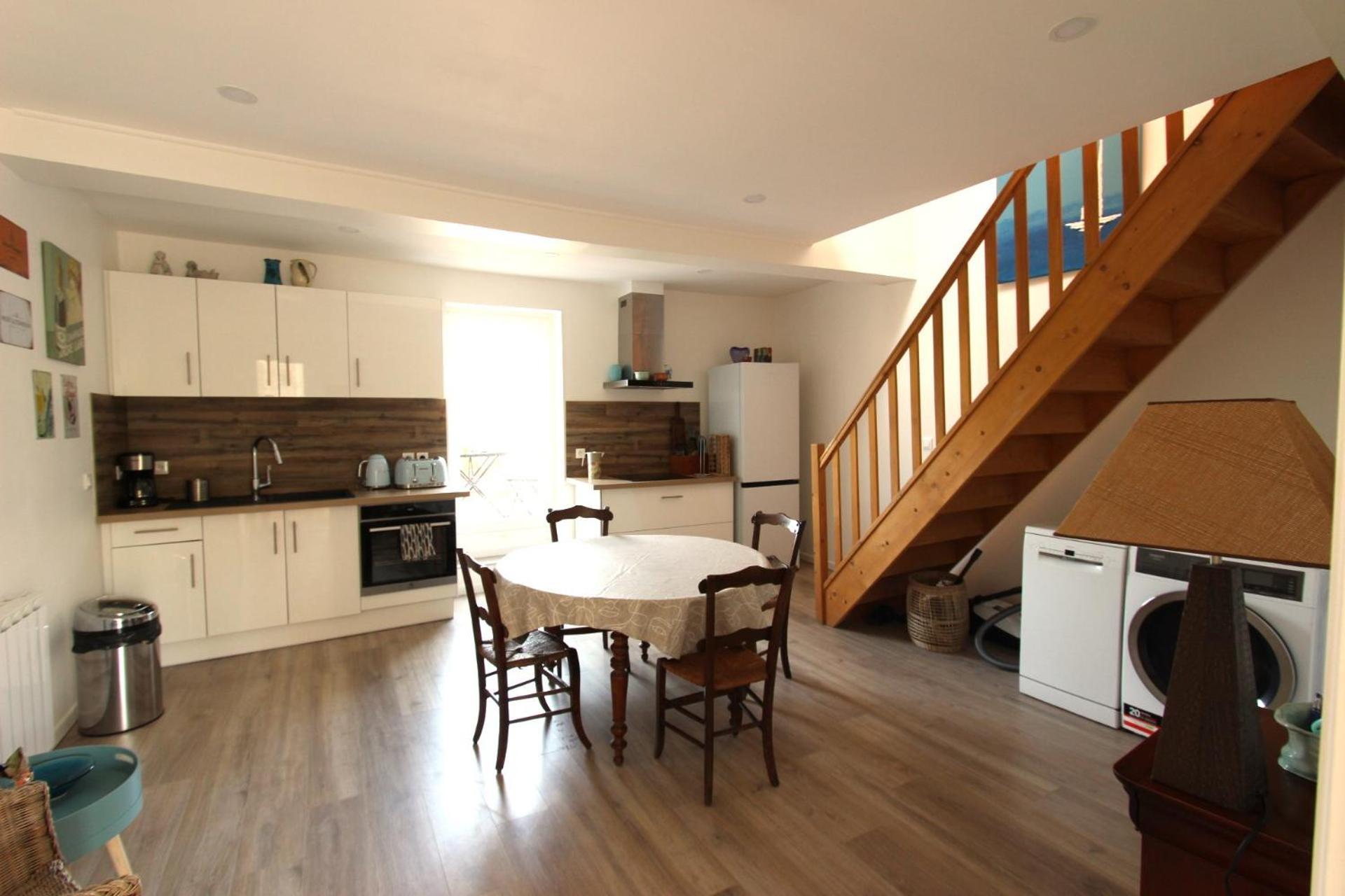 Joli Appartement Avec Balcon Au Coeur De Forcalquier Exterior foto